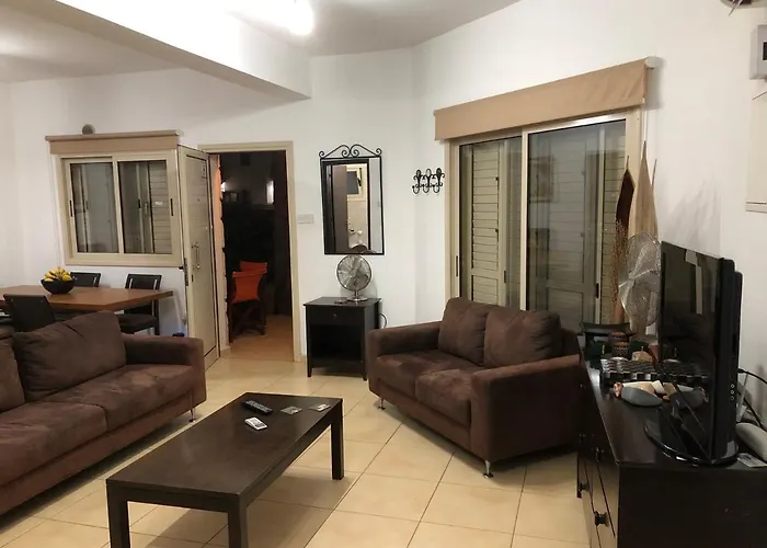 Central Stylish Place *